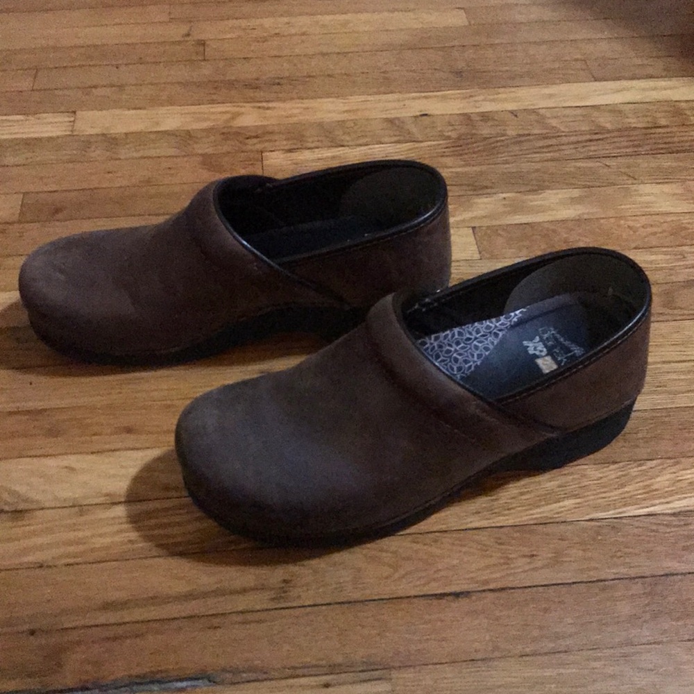 Dansko XP 2.0 clogs